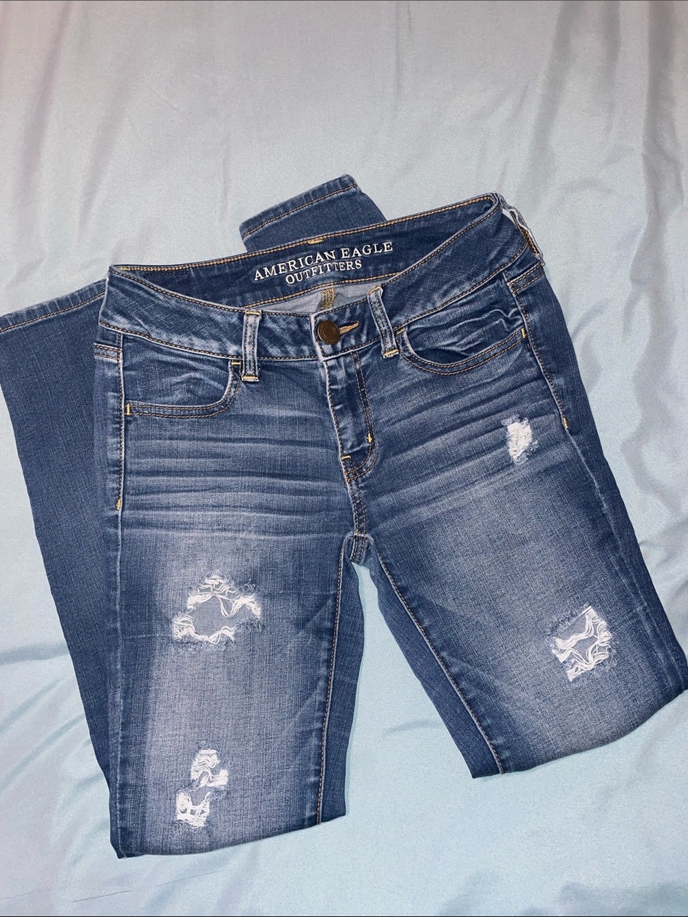 American Eagle Outfitters Women's Distressed Dark Blue Skinny Jeans